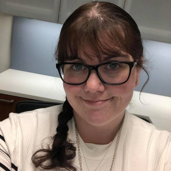 Meet your Posher, Melissa - Picture 1 of 1